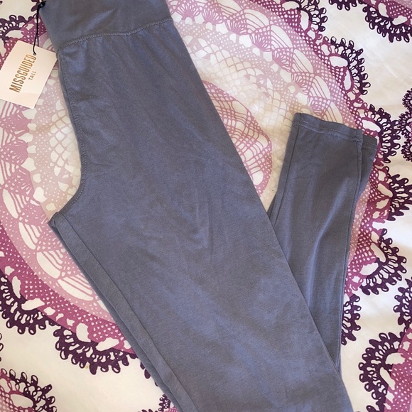 Missguided Leggings - Picture 3 of 3
